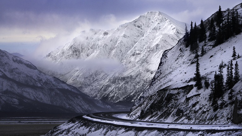 Alaskan Highway near Destruction Bay, Kluane National Park, Haines Junction, Yukon, Canada