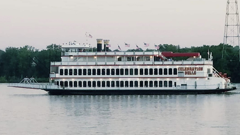 A steamboat cruise of the Mississippi River