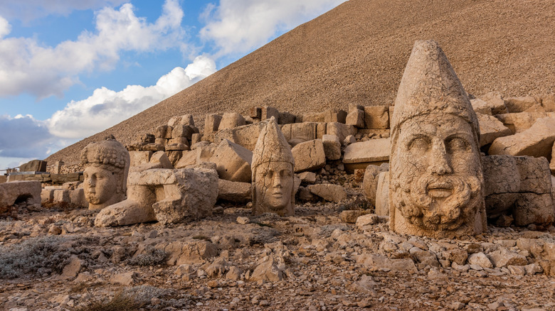 Close up of head statues on Mount Nemrut