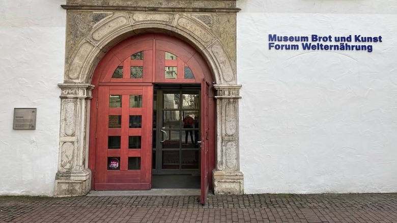 The entryway to the Museum Brot und Kunst