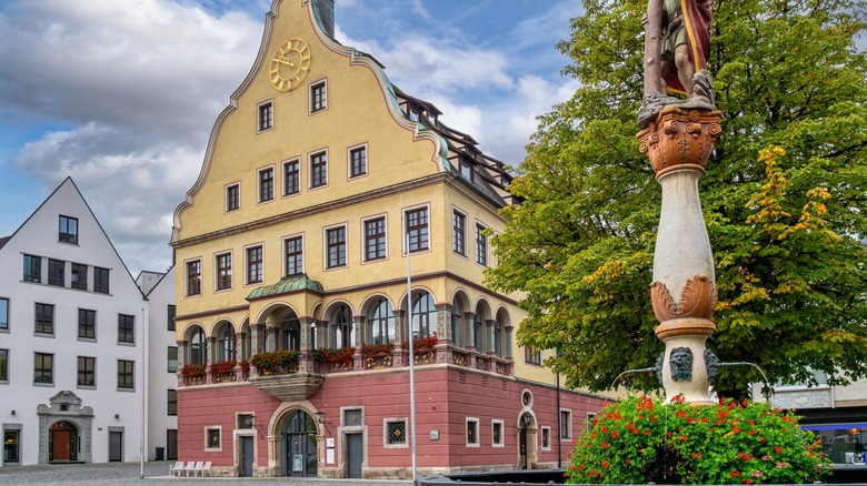 The facade of Ulm's Oath House