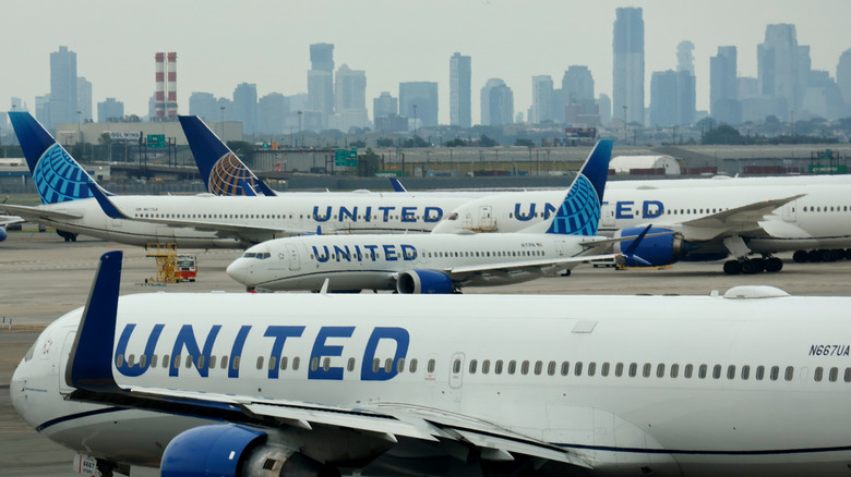 United Airlines planes at the airport