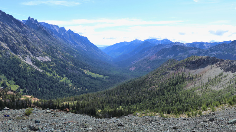 A view of Headlight Basin from Longs Pass