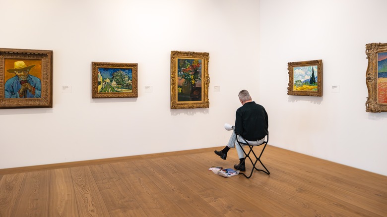 Man sketching the masters in the Zurich Art Museum (Kunsthaus Zurich)