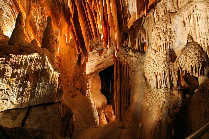 Jenolan Caves