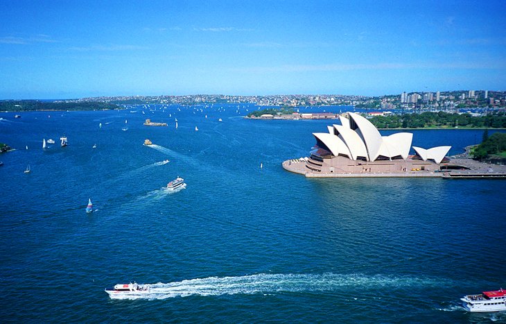 13 Reasons to Visit Sydney, Australia Stat - Live Like It's the