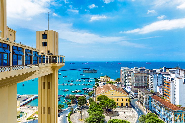 Elevador Lacerda (Elevator to Upper Town)