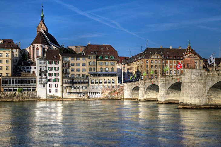 Mittlere Bridge in Basel