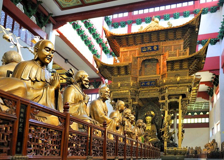 Lingyin Temple and The Peak that Flew from Afar