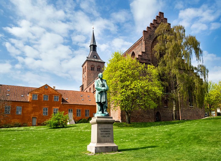 St. Knud's Cathedral (Skt. Knuds Kirke)