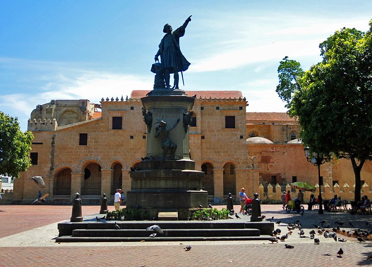 Parque Colón (Columbus Park)