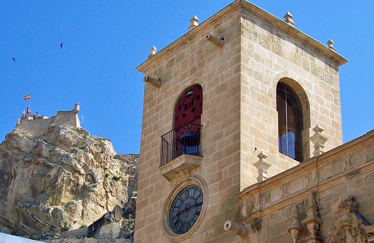 Las 12 mejores atracciones y cosas para hacer en Alicante Las 12 mejores atracciones y cosas para hacer en Alicante
