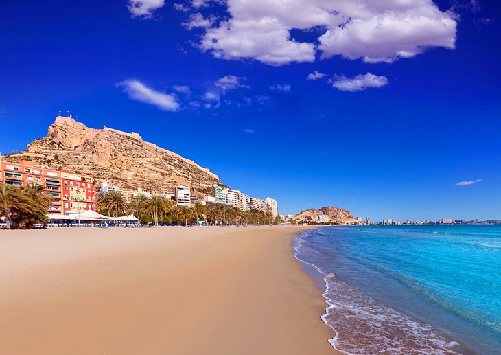 Las 12 mejores atracciones y cosas para hacer en Alicante