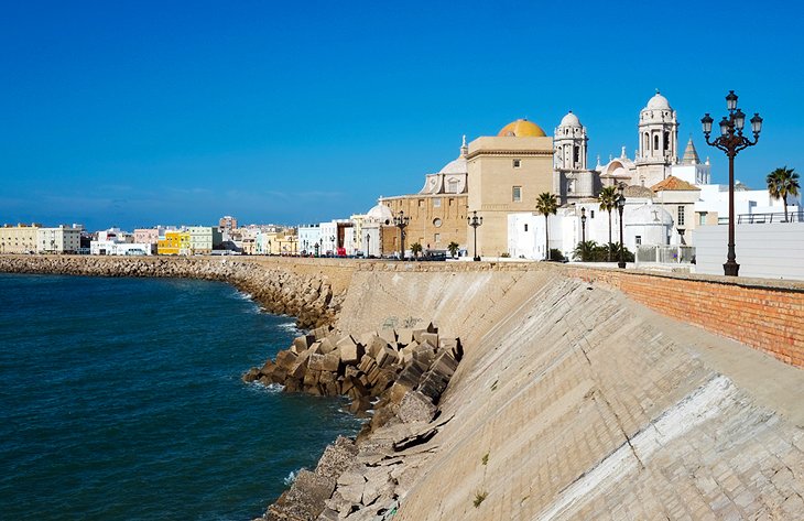 Seafront promenade in Cadiz