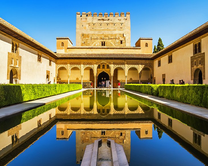 Patio de los Arrayanes (Court of Myrtles)