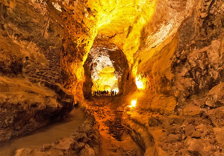 Cueva de los Verdes