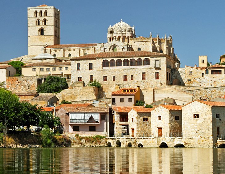 Zamora