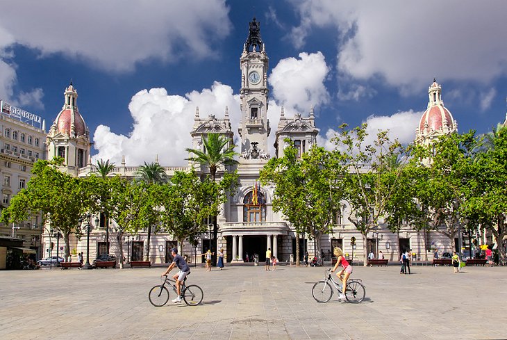 Dónde alojarse en Valencia: mejores zonas y hoteles Dónde alojarse en Valencia: mejores zonas y hoteles