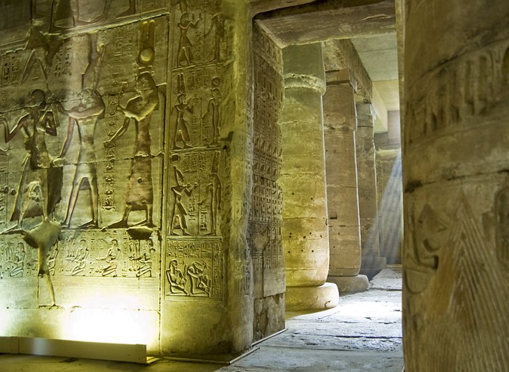 Explorando los templos de Abydos: una guía para visitantes