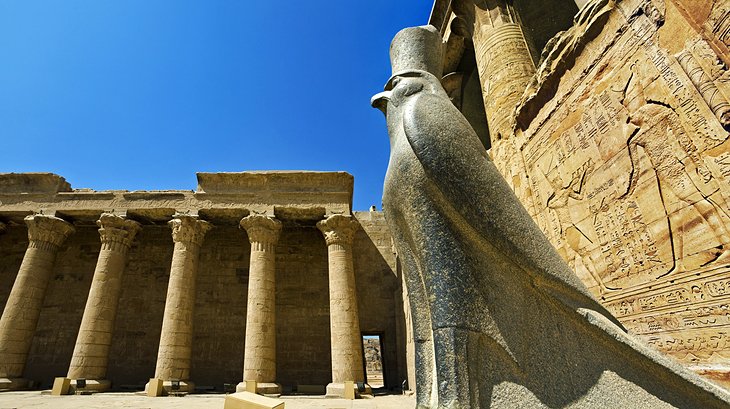 Explorando el magnífico templo de Horus de Edfu