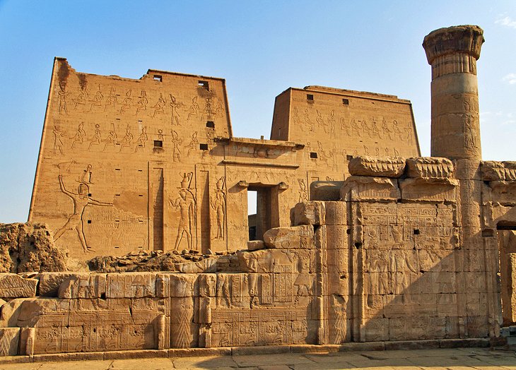 Explorando el magnífico templo de Horus de Edfu