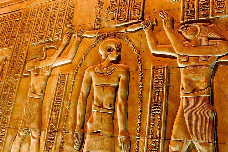 Explorando el templo de Kom Ombo: una guía para visitantes