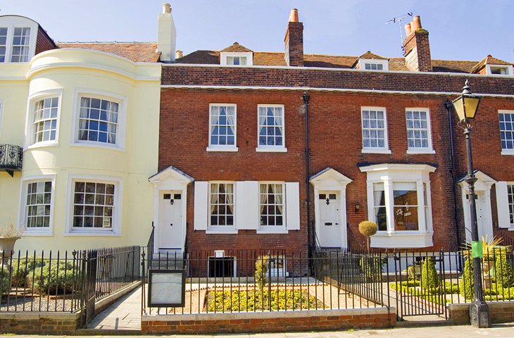 Charles Dickens' Birthplace Museum