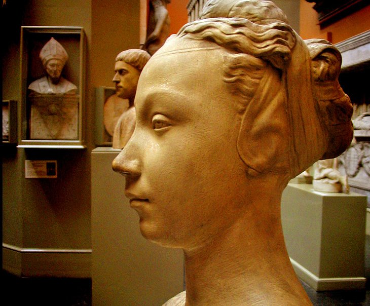 The Cast Courts and Sculpture Galleries