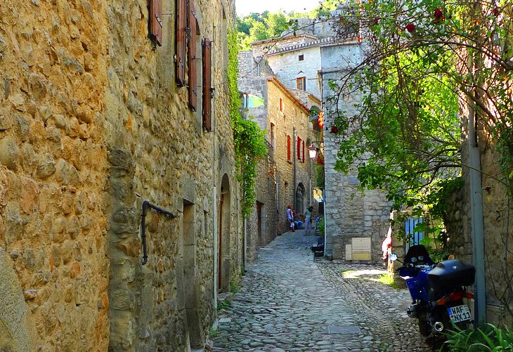 Explorando las gargantas de l&#8217;Ardeche: un trayecto en automóvil