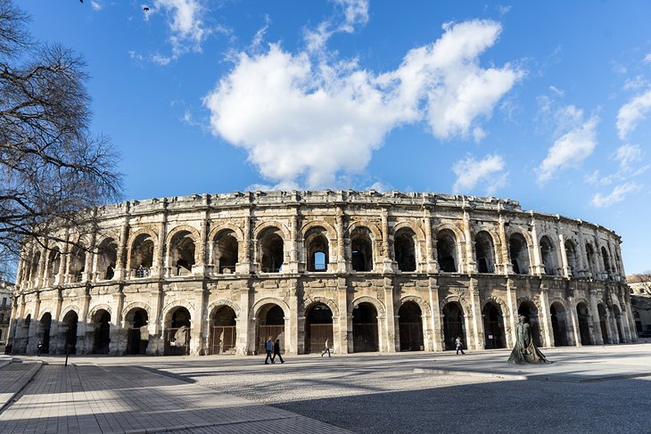 Nîmes