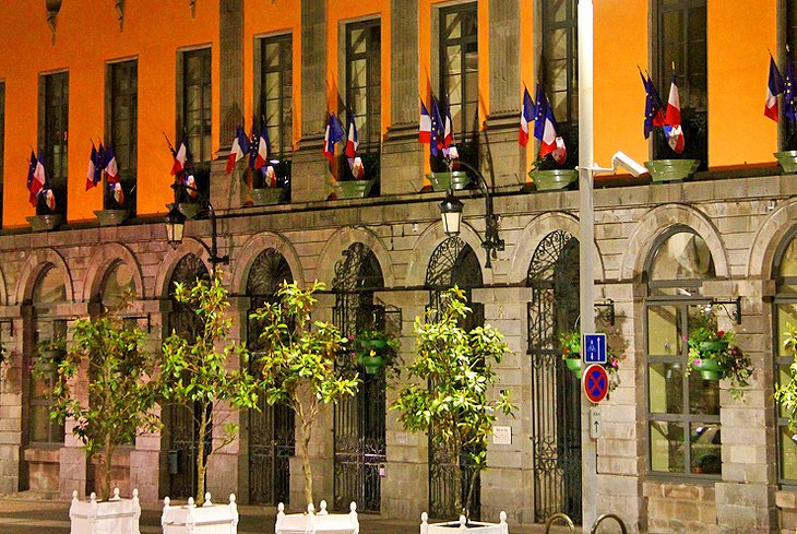 24 atracciones y lugares mejor calificados para pasar revista en Auvernia 24 atracciones y lugares mejor calificados para pasar revista en Auvernia