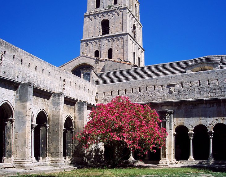 Cloître Saint-Trophime