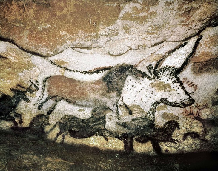 Lascaux में प्रागैतिहासिक गुफा पेंटिंग