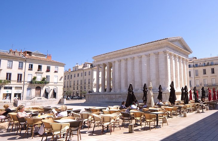 Nîmes