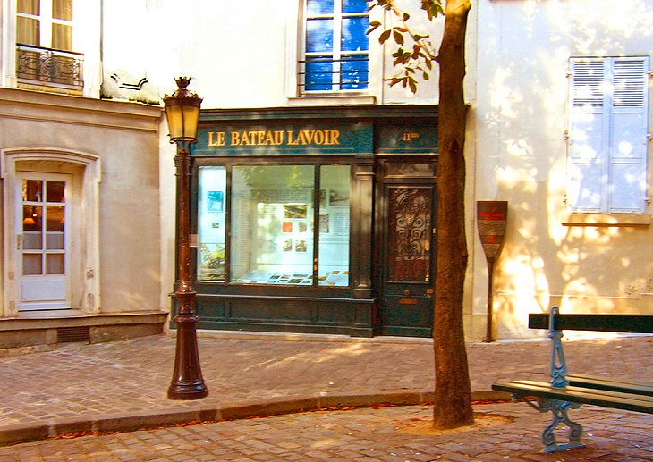 Pasarse Montmartre, París: las 12 mejores atracciones, tours y hoteles