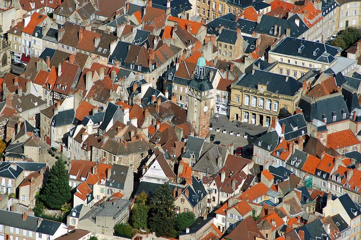 24 atracciones y lugares mejor calificados para pasar revista en Auvernia