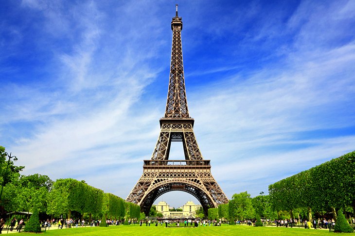 28 Top-Rated Tourist Attractions in Paris | PlanetWare