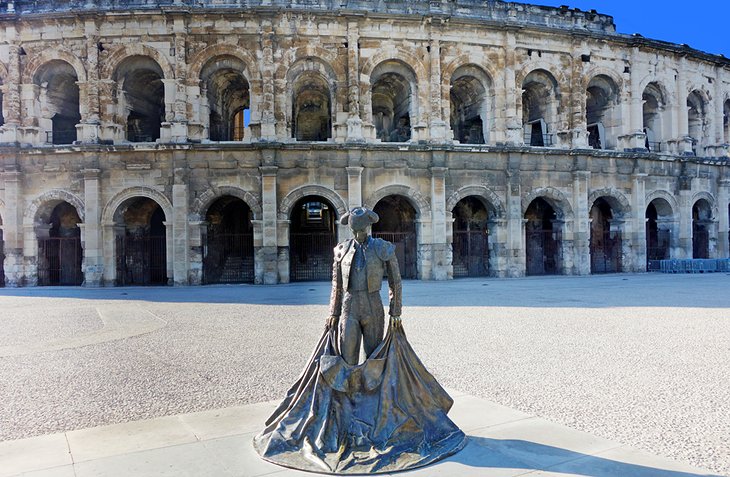 Ancient Ruins and Provençal Traditions in Arles