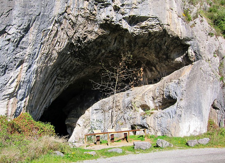 Grotte de Niaux: Prehistoric Caves