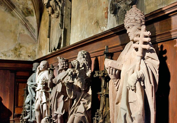 Sculptures in the Musée de l'Oeuvre Notre-Dame