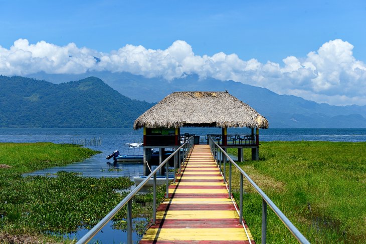 tourist attraction of honduras