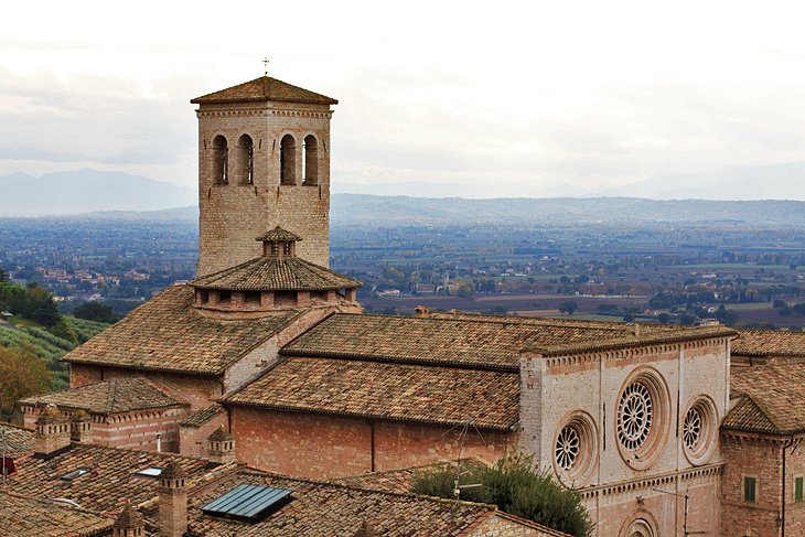 assisi tourist attractions