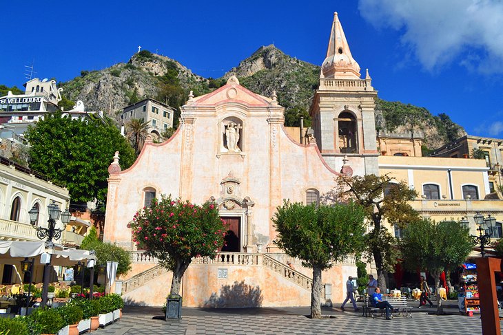 Piazza IX Aprile and San Giuseppe