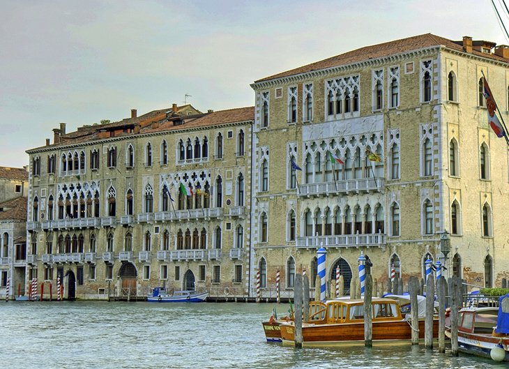 Let's Visit Must-See Destinations Along The Grand Canal In Venice - Part 4 - Ca' Foscari