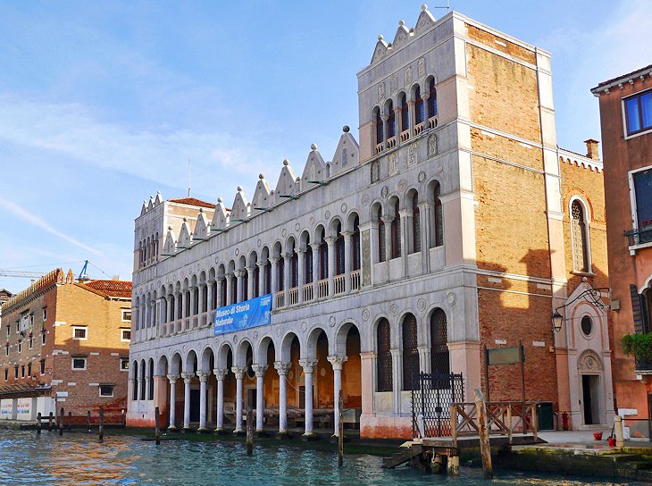 Fondamenta Turchi and the Natural History Museum