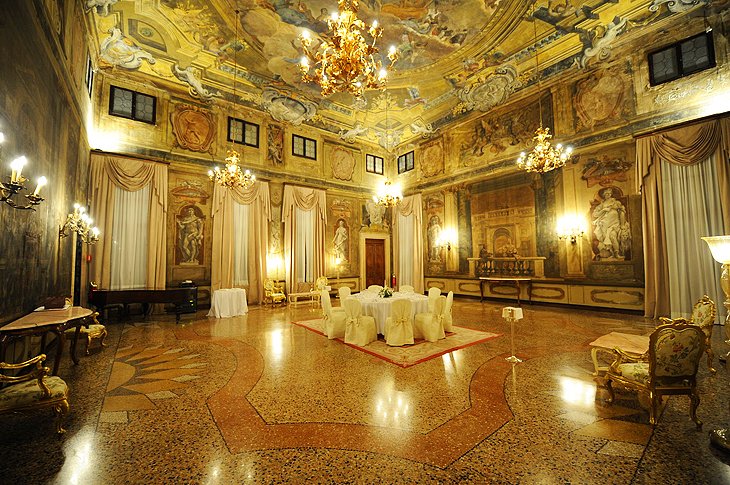 Photo Copyright: Ca'Sagredo Hotel
