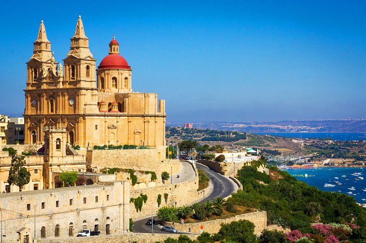 malta country tourist places