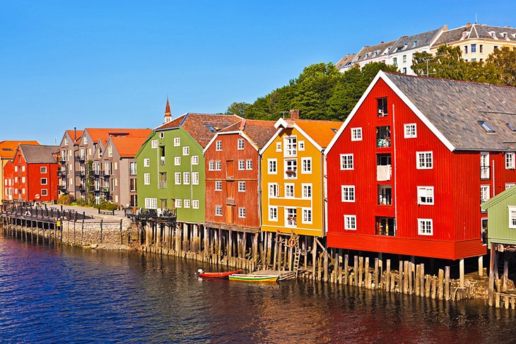 Bakklandet and Gamle Bybro (Old Town Bridge)