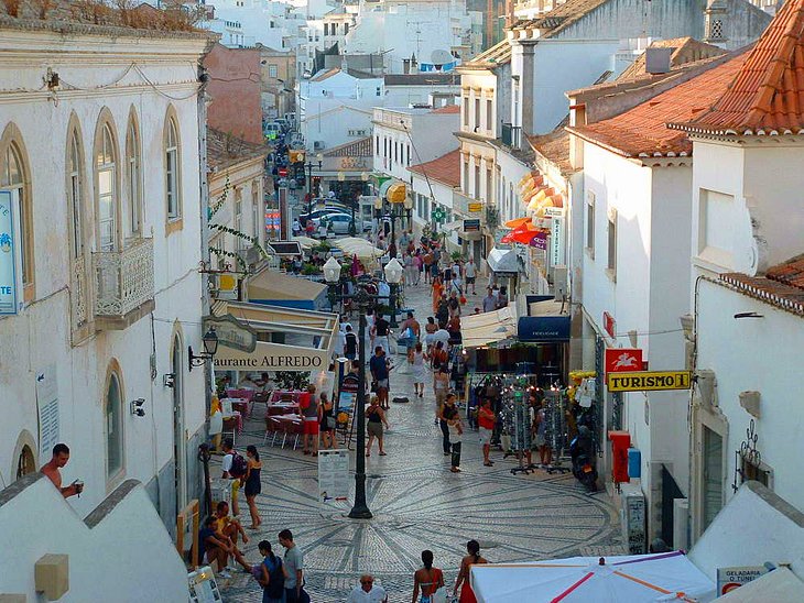 Albufeira shopping district