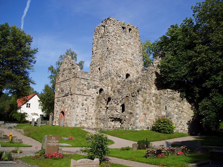 Ruines de l'église Saint-Olaf